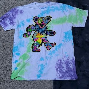 Short sleeve ; Grateful Dead shirt!